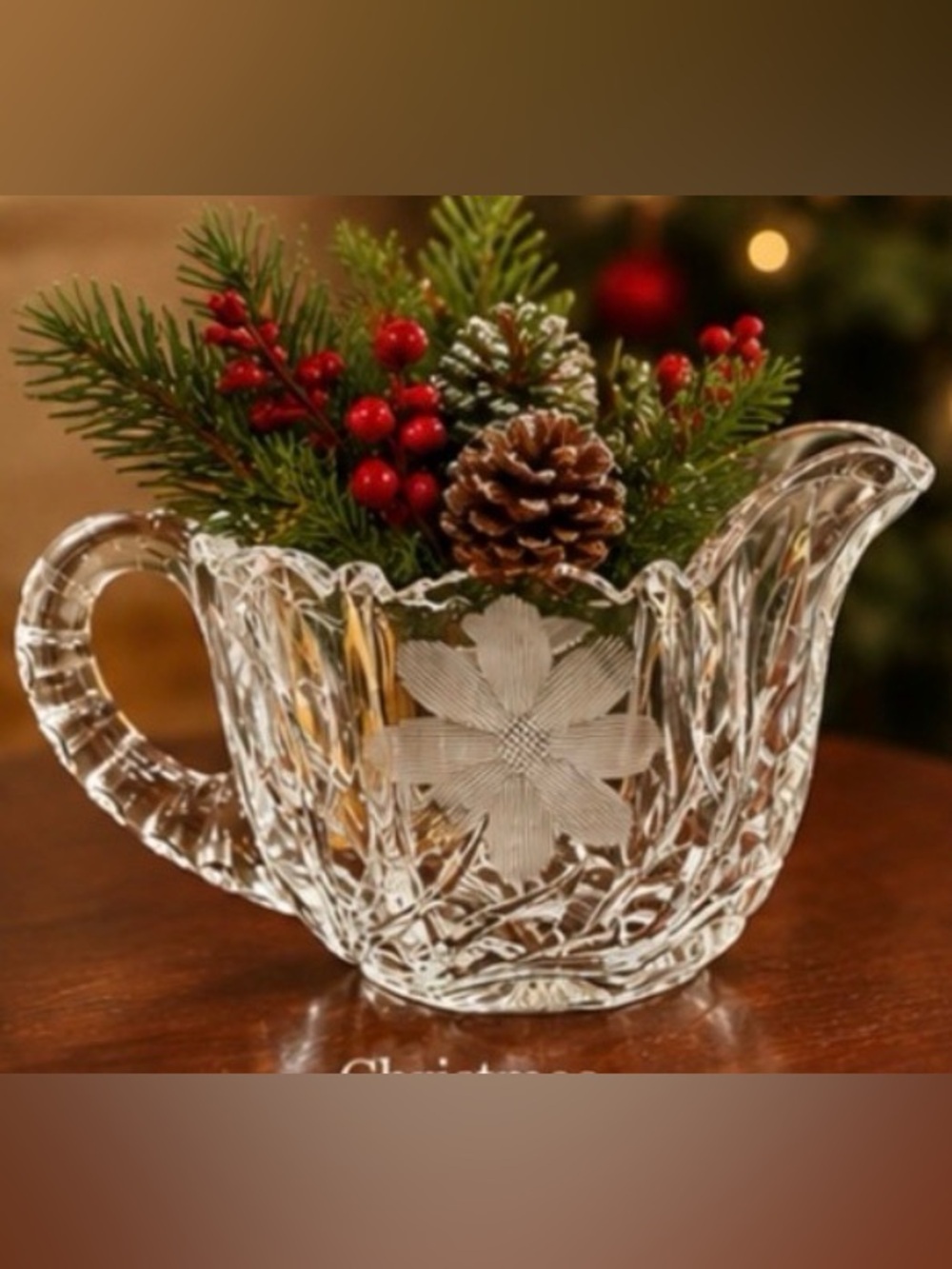 GLOWS green under UV EAPG Cut Crystal Decorative creamer cup Clear Glass